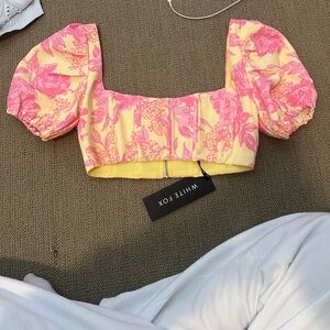 NWT white fox “moment to remember” crop top size small